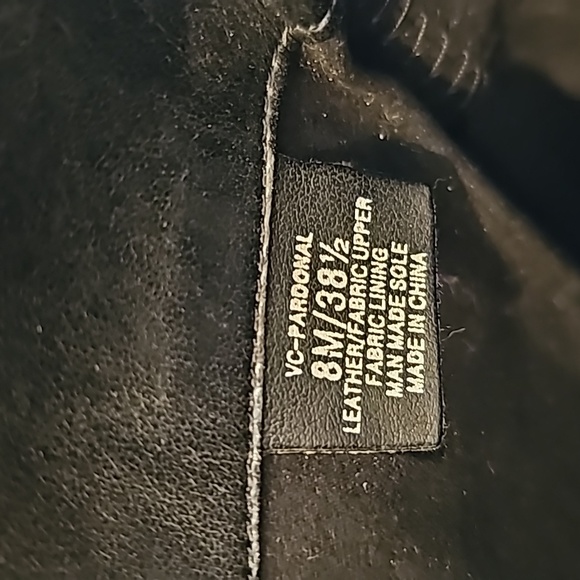 Boots - Picture 5 of 6